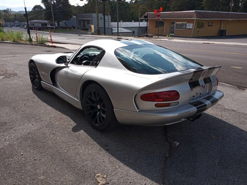 1998 Dodge Viper GTS 2nd Gen - Image 2 of 3