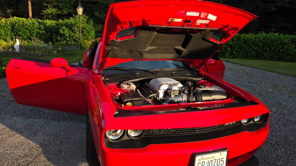 2015 Dodge Challenger SRT Hellcat 3rd Gen - Image 15 of 22