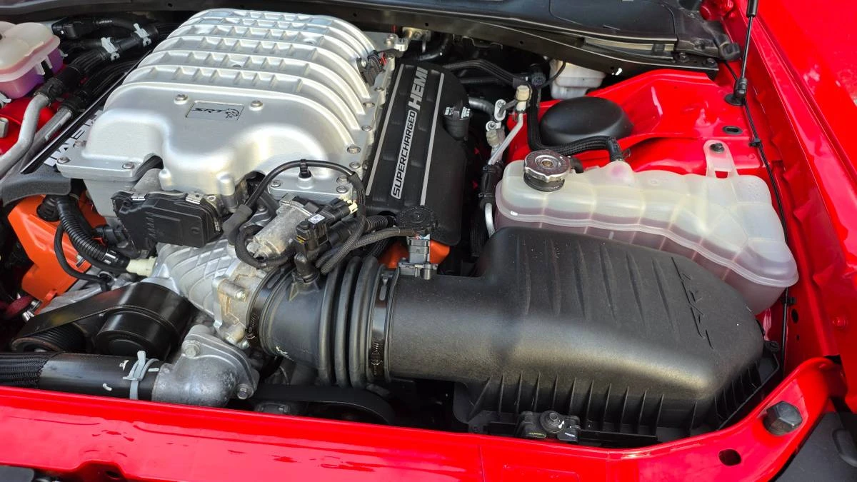 2015 Dodge Challenger SRT Hellcat 3rd Gen - Image 13 of 22