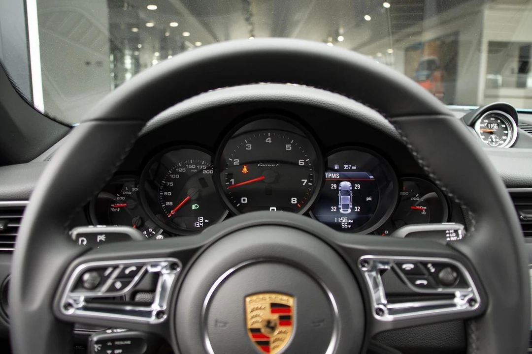 2019 Porsche 991 Carrera T - Image 5 of 10