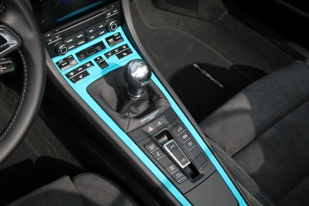 2020 Porsche 718 Boxster Spyder - Image 13 of 14