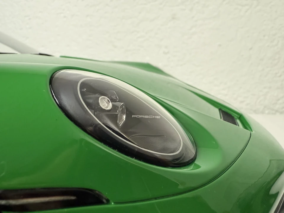 2022 Porsche 992 GT3 - Image 11 of 24