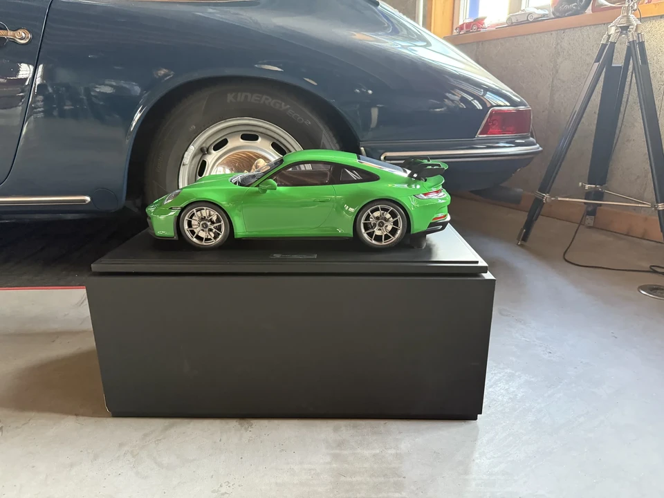 2022 Porsche 992 GT3 - Image 21 of 24