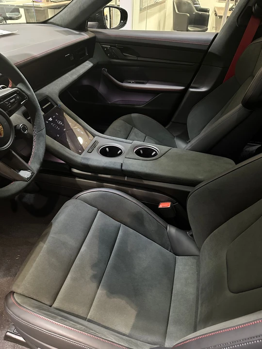 2022 Porsche Taycan GTS - Image 6 of 8