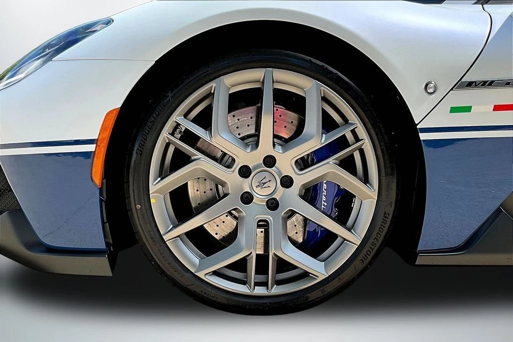 2025 Maserati MC20 - Image 11 of 11