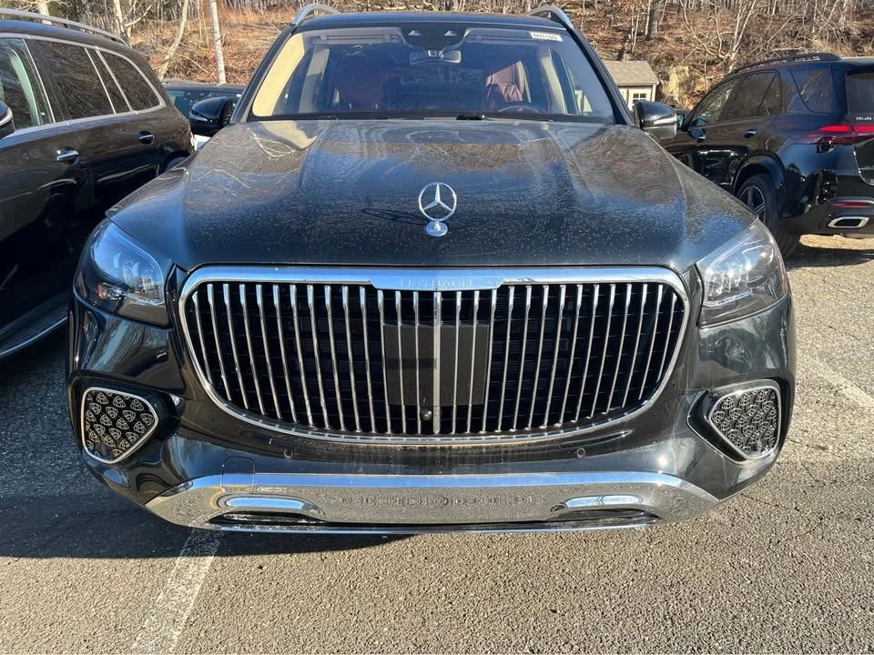 2025 Maybach - Image 3 of 10