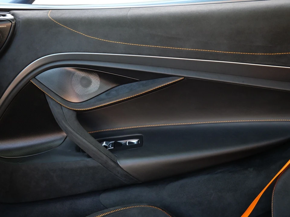 2025 McLaren 750S Coupe - Image 23 of 28
