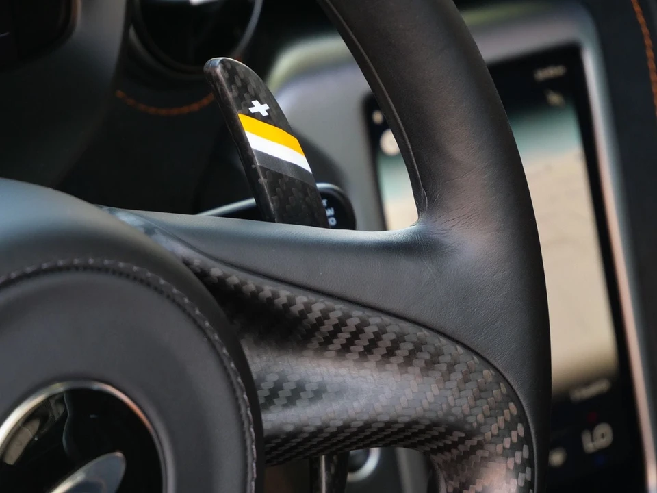 2025 McLaren 750S Coupe - Image 12 of 28
