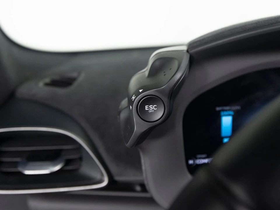 2025 McLaren Artura - Image 20 of 31