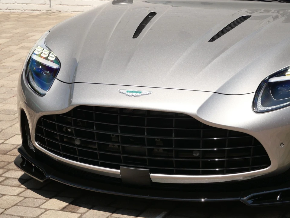 2026 Aston Martin DB12 - Image 25 of 28