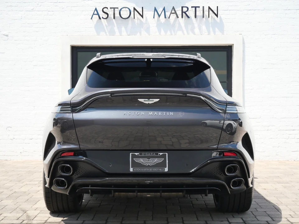 2026 Aston Martin DBX - Image 30 of 30
