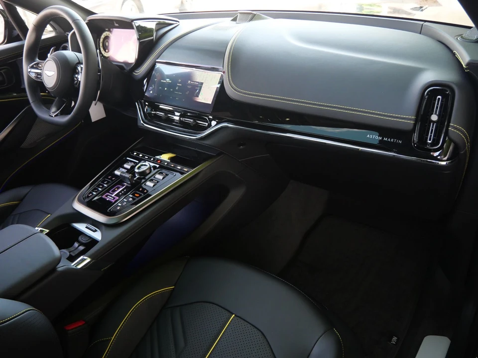 2026 Aston Martin DBX - Image 23 of 30