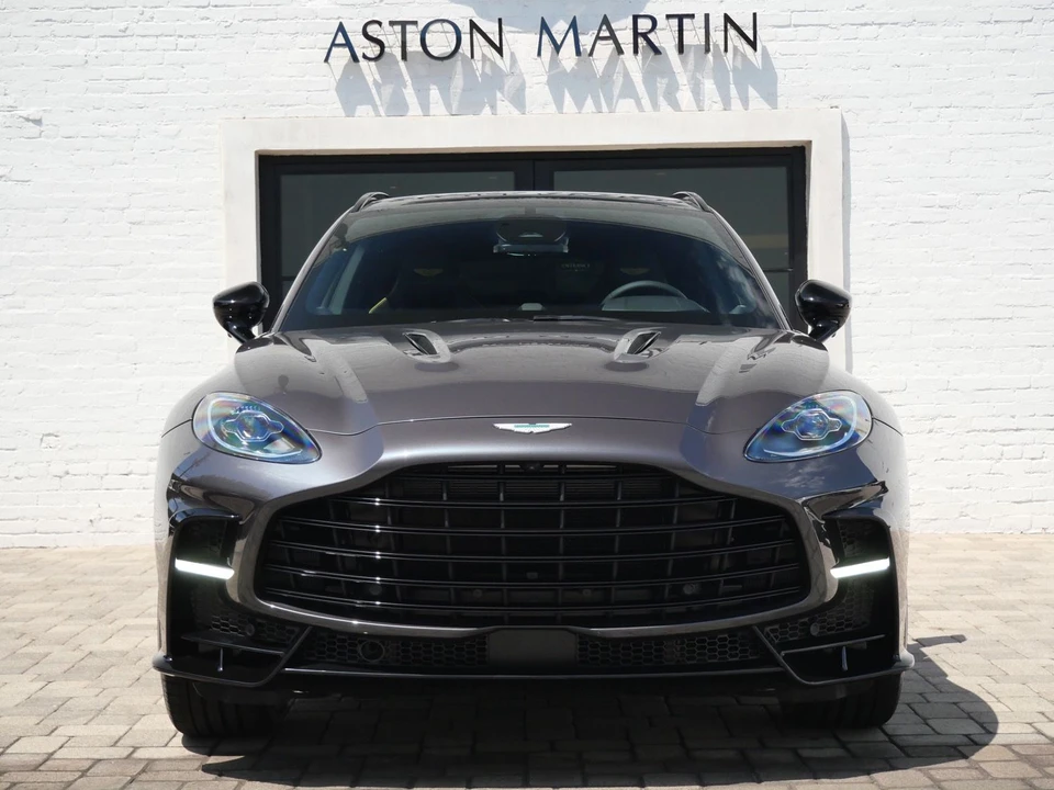 2026 Aston Martin DBX - Image 7 of 30