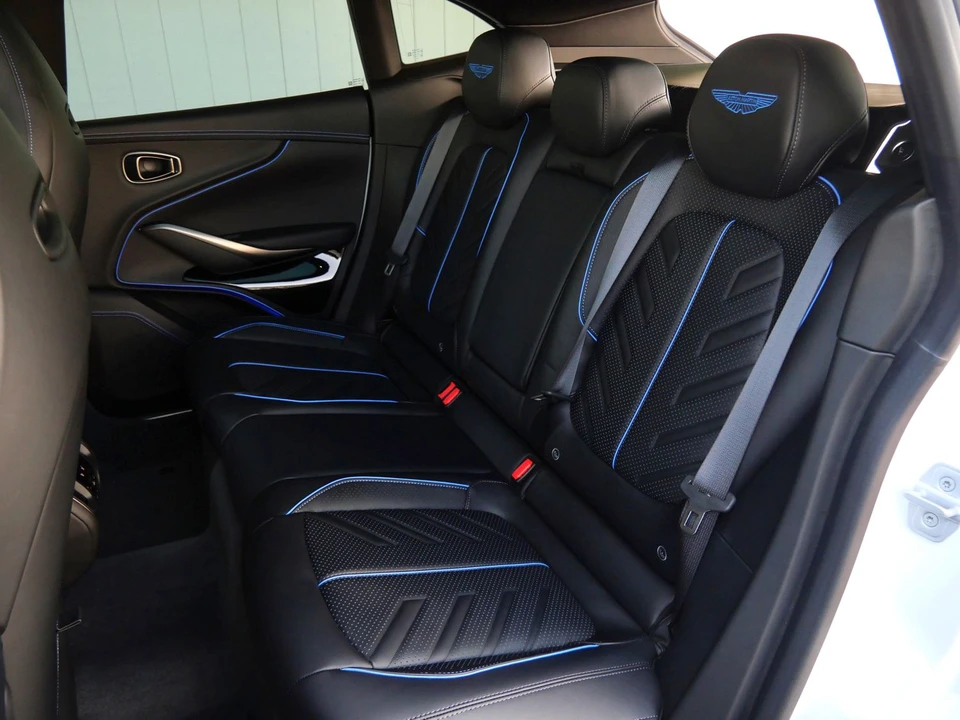 2026 Aston Martin DBX - Image 23 of 28