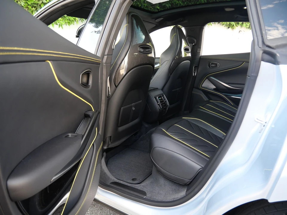 2026 Aston Martin DBX - Image 22 of 30