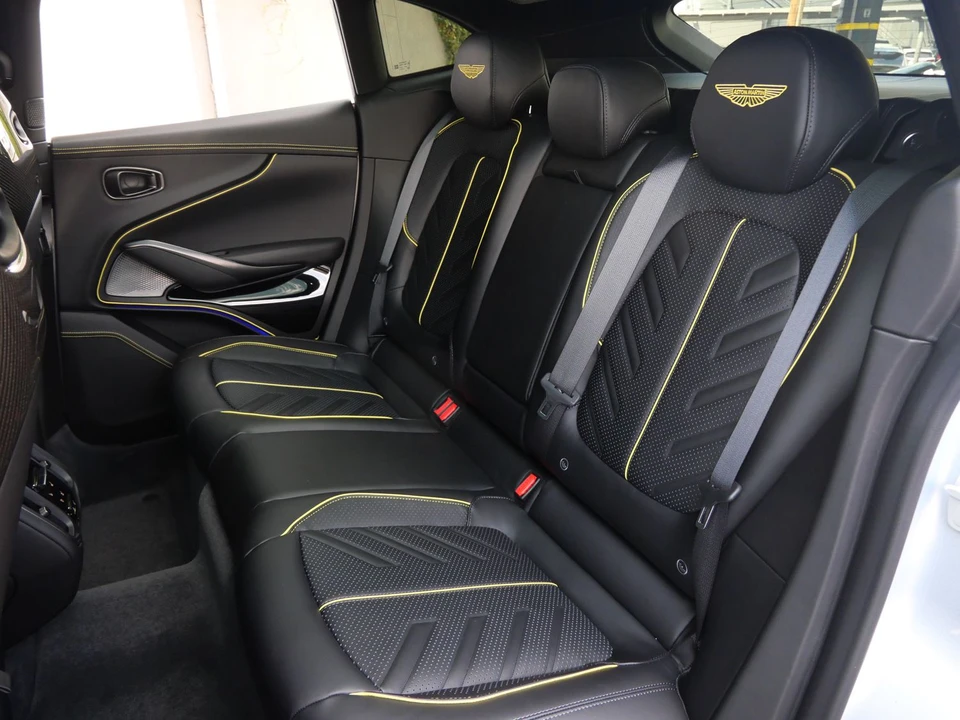 2026 Aston Martin DBX - Image 25 of 30