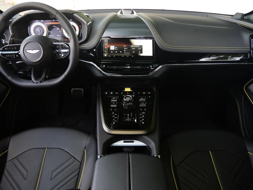 2026 Aston Martin DBX - Image 9 of 30