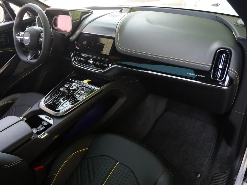 2026 Aston Martin DBX - Image 28 of 30