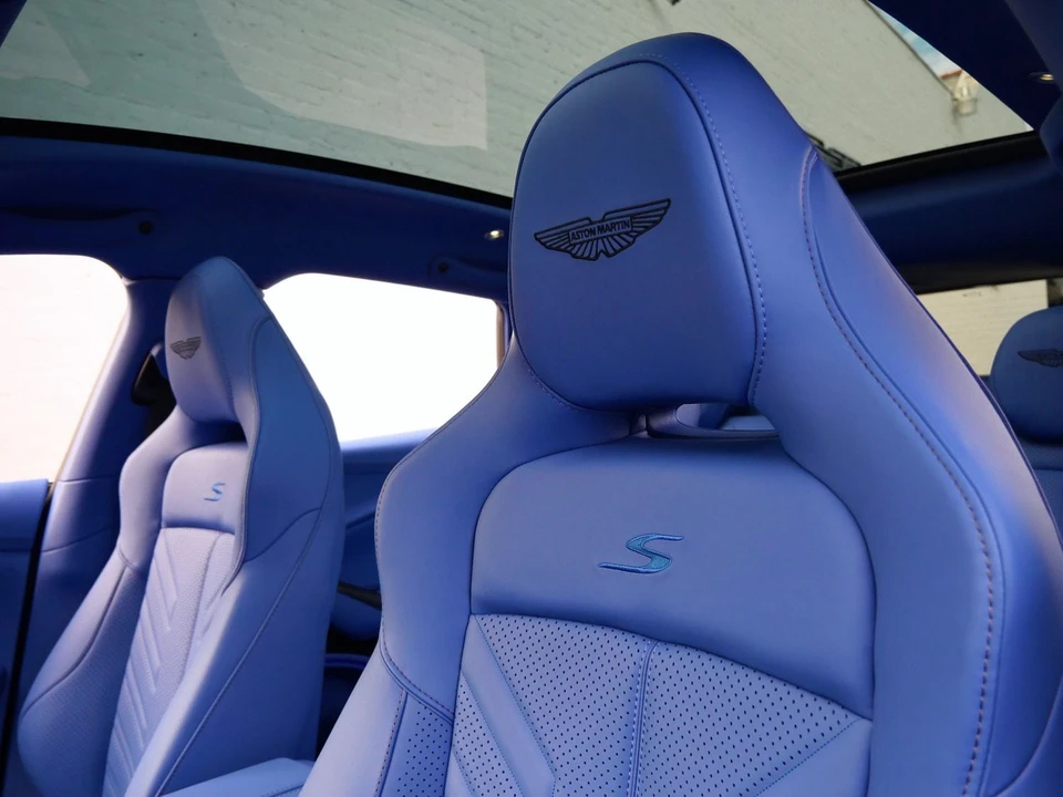 2026 Aston Martin DBX - Image 5 of 30