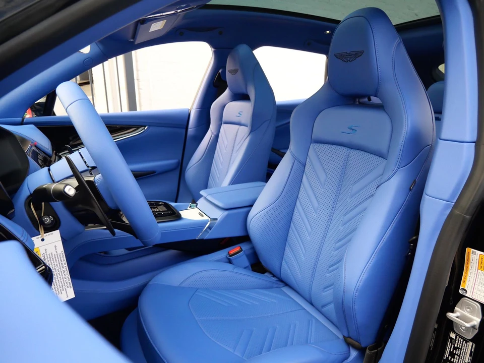 2026 Aston Martin DBX - Image 22 of 30