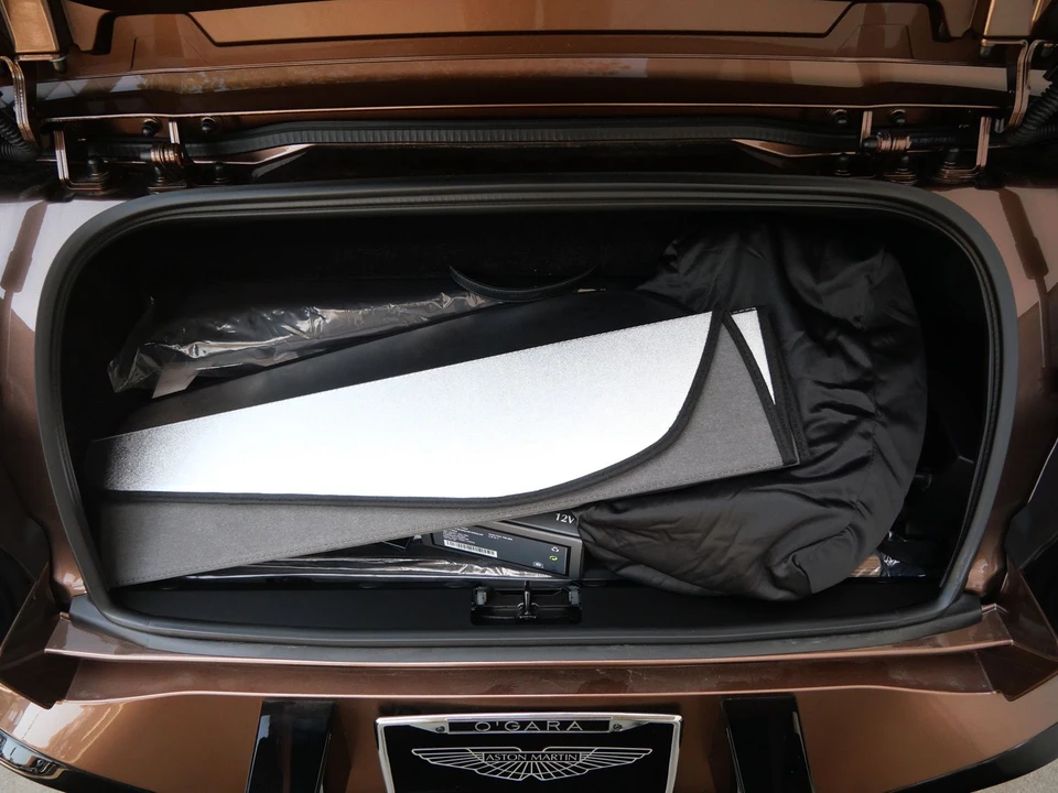 2026 Aston Martin Vanquish 3rd Gen - Image 29 of 31