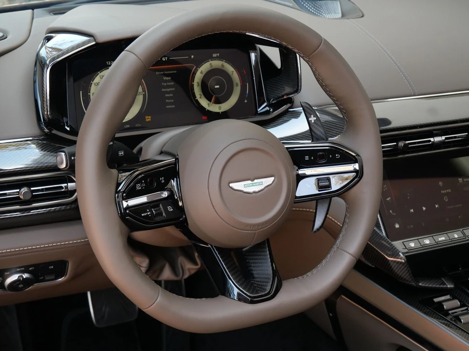 2026 Aston Martin Vanquish 3rd Gen - Image 11 of 31