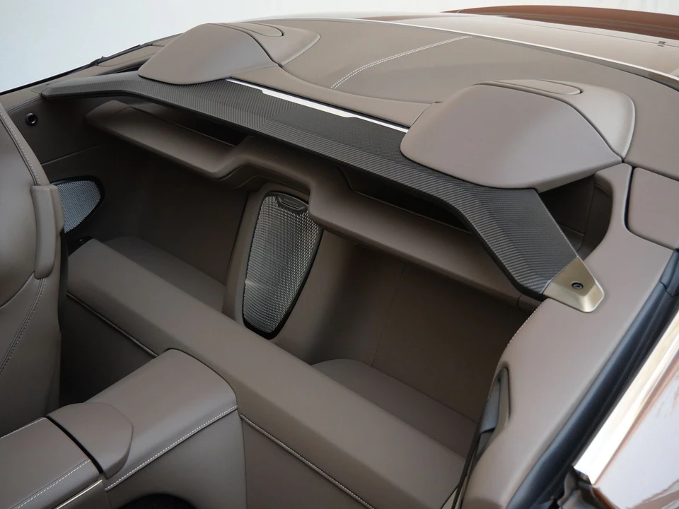 2026 Aston Martin Vanquish 3rd Gen - Image 28 of 31
