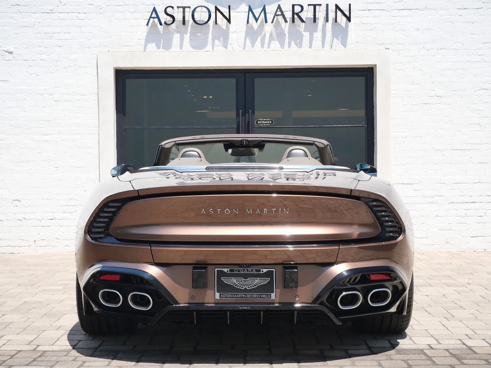 2026 Aston Martin Vanquish 3rd Gen - Image 20 of 31