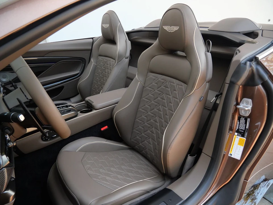 2026 Aston Martin Vanquish 3rd Gen - Image 27 of 31