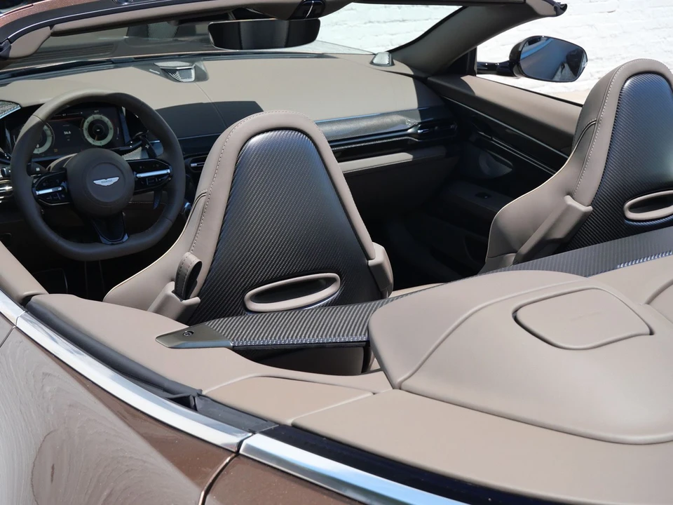 2026 Aston Martin Vanquish 3rd Gen - Image 21 of 31
