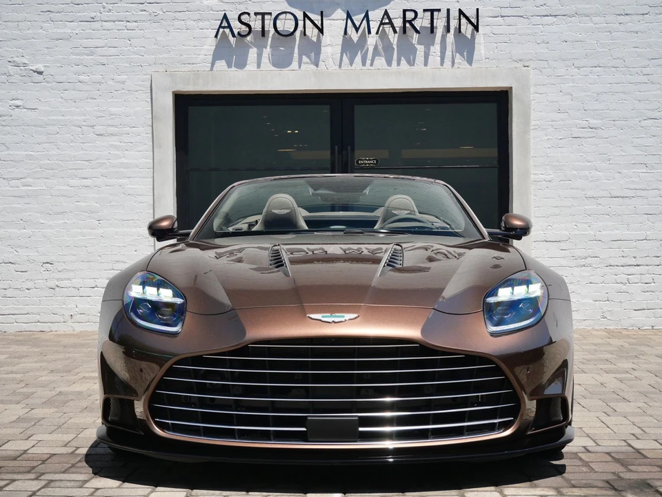 2026 Aston Martin Vanquish 3rd Gen - Image 7 of 31
