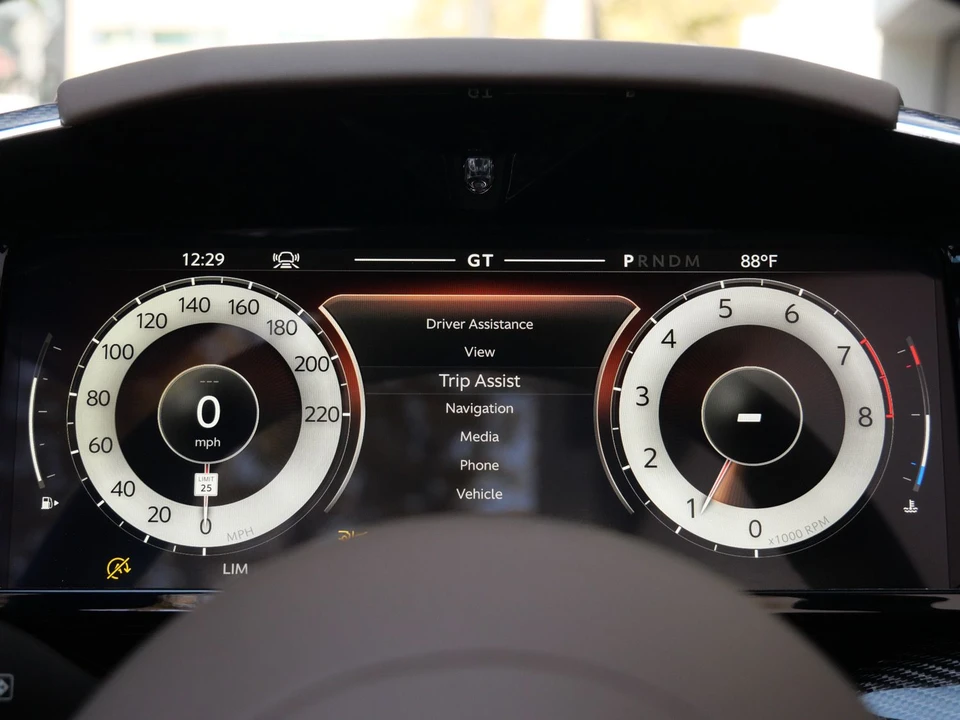 2026 Aston Martin Vanquish 3rd Gen - Image 6 of 31