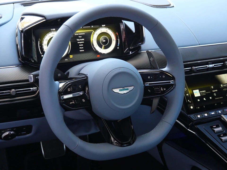 2026 Aston Martin V8 Vantage (2019+) - Image 11 of 25