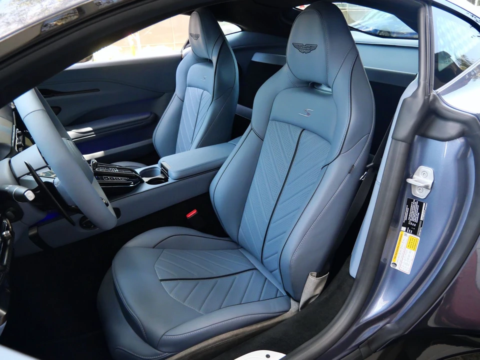 2026 Aston Martin V8 Vantage (2019+) - Image 22 of 25