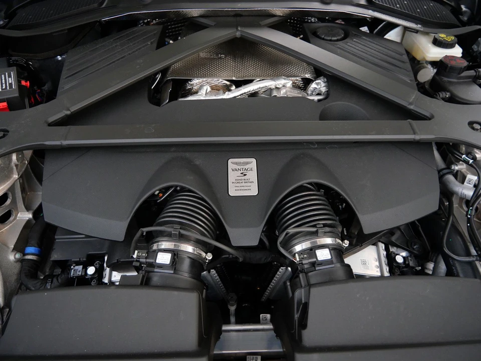 2026 Aston Martin V8 Vantage (2019+) - Image 25 of 26