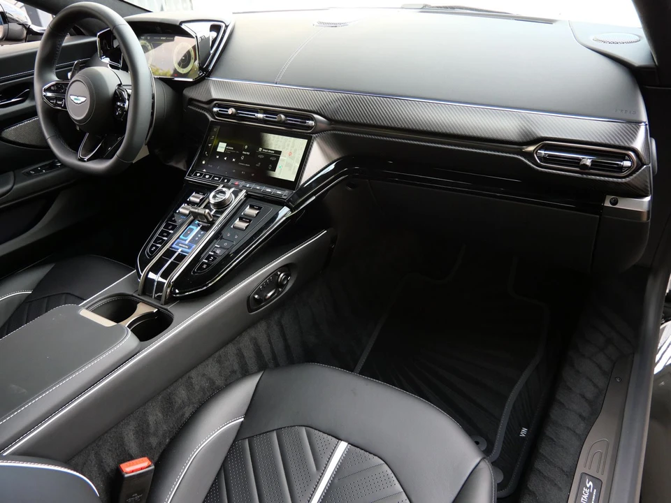 2026 Aston Martin V8 Vantage (2019+) - Image 10 of 26