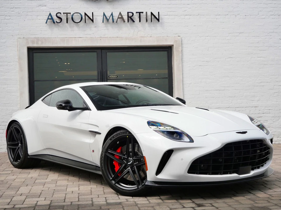2026 Aston Martin V8 Vantage (2019+) - Image 1 of 26