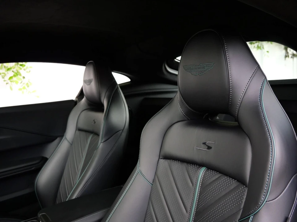 2026 Aston Martin V8 Vantage (2019+) - Image 5 of 27