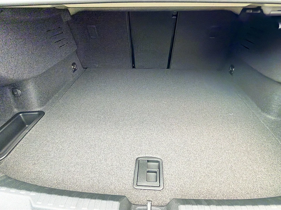 2026 Audi 8Y RS3 - Image 11 of 31