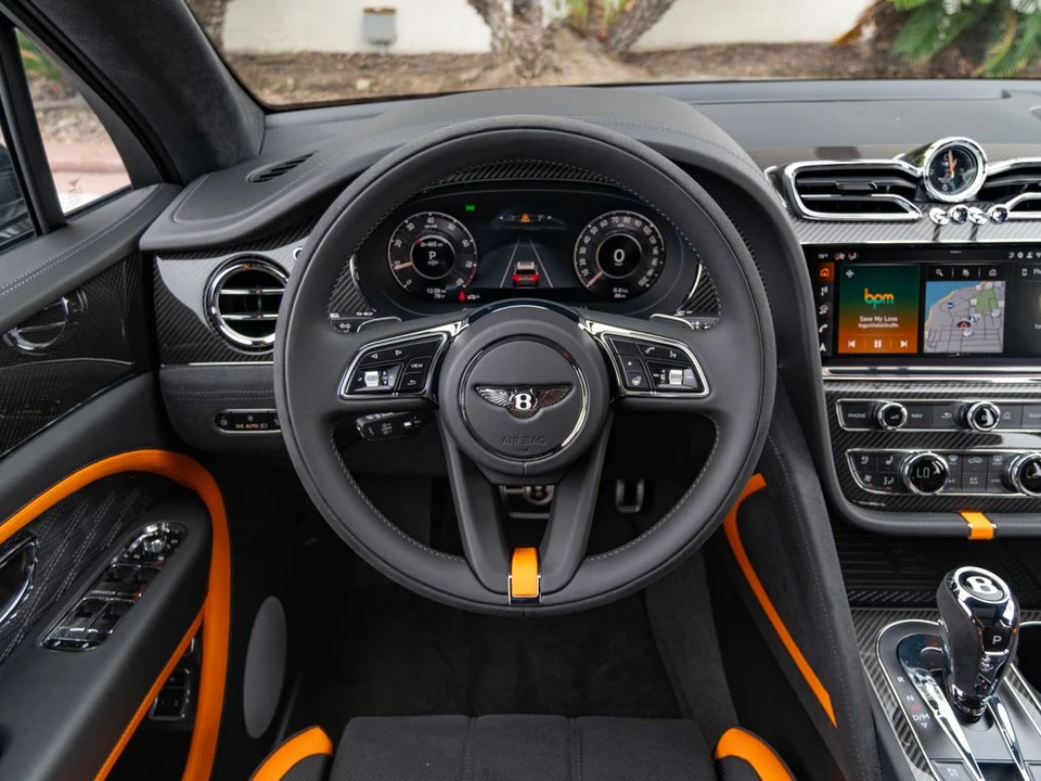 2026 Bentley Bentayga Speed - Image 30 of 31