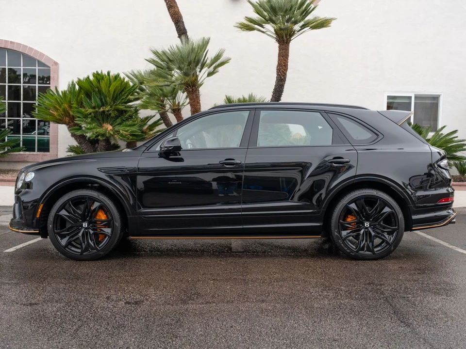 2026 Bentley Bentayga Speed - Image 5 of 31