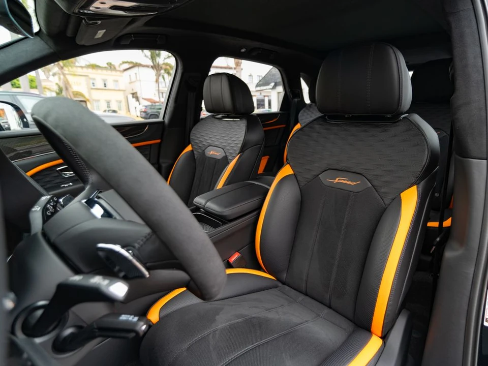 2026 Bentley Bentayga Speed - Image 13 of 31