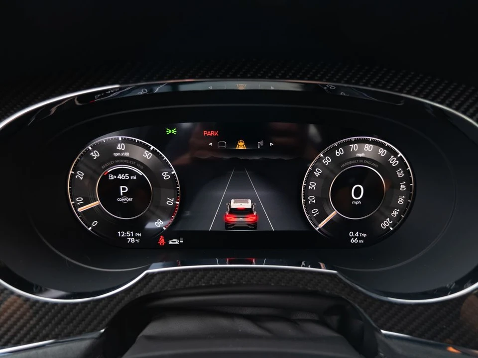 2026 Bentley Bentayga Speed - Image 14 of 31