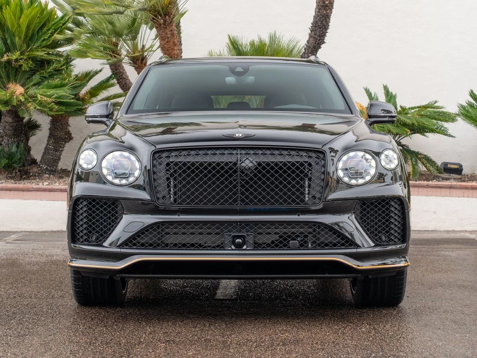 2026 Bentley Bentayga Speed - Image 8 of 31