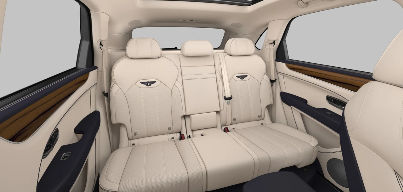 2026 Bentley Bentayga - Image 7 of 10