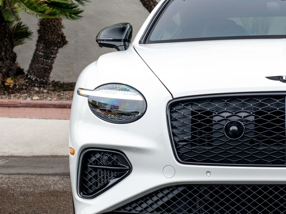 2026 Bentley Continental GT 4th Gen - Image 28 of 31