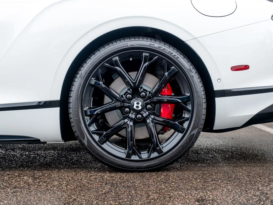 2026 Bentley Continental GT 4th Gen - Image 25 of 31
