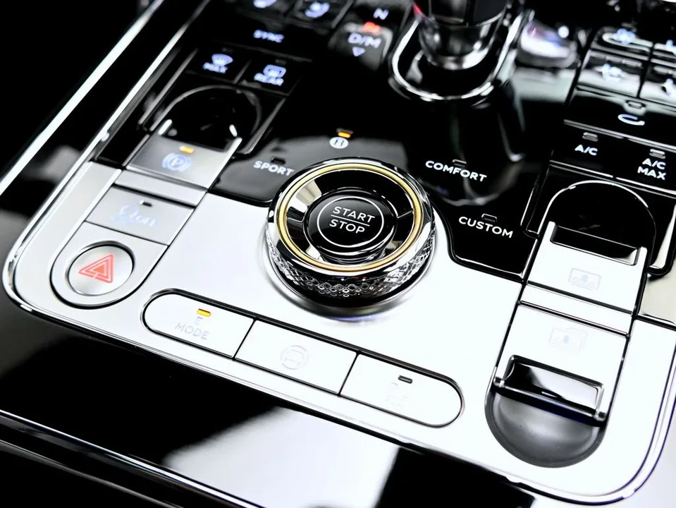 2026 Bentley Continental Flying Spur - Image 23 of 31