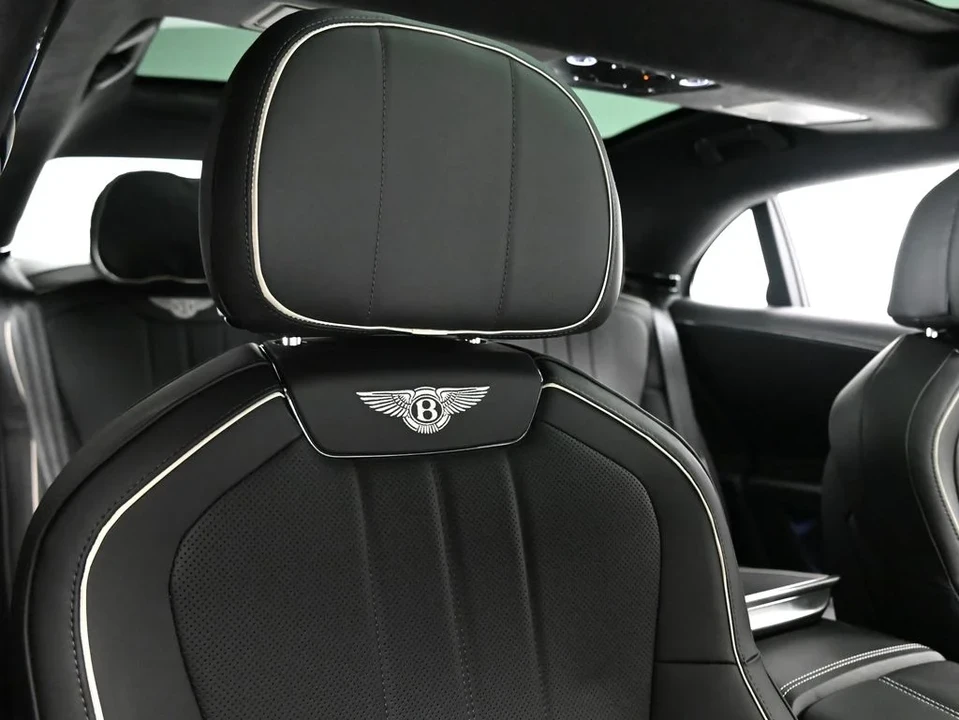 2026 Bentley Continental Flying Spur - Image 16 of 31