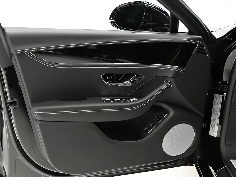 2026 Bentley Continental Flying Spur - Image 24 of 31